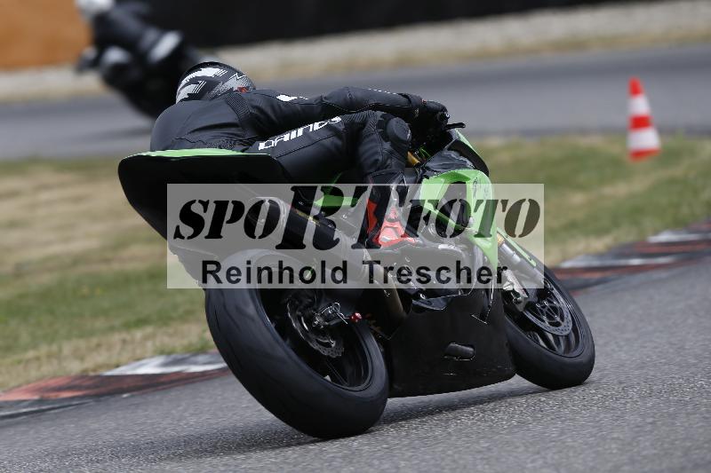 Archiv-2025/32 07.07.2025 Plüss Moto Sport ADR/Einsteiger/backside